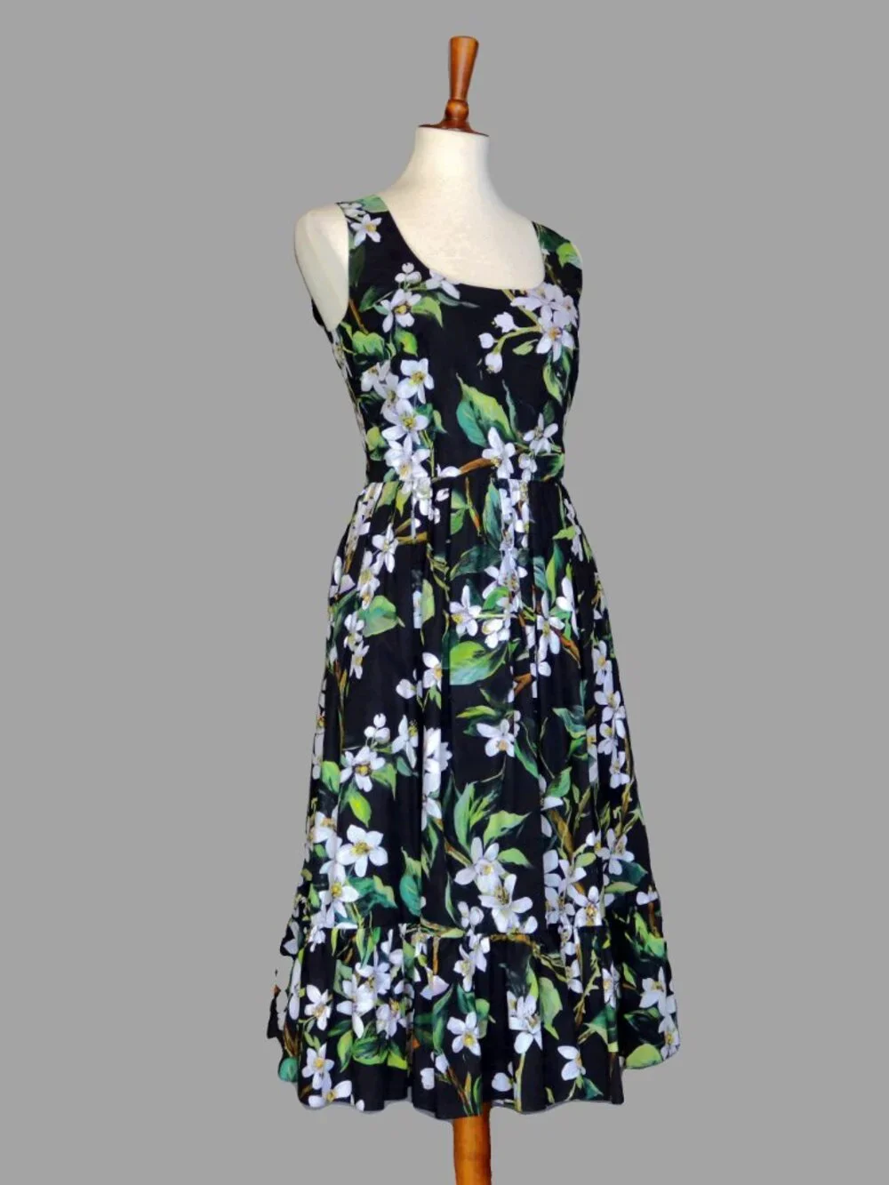 Dolce & Gabbana Size 44 Dress Black Green Floral Orange Blossom Midi Dress - Picture 2 of 16